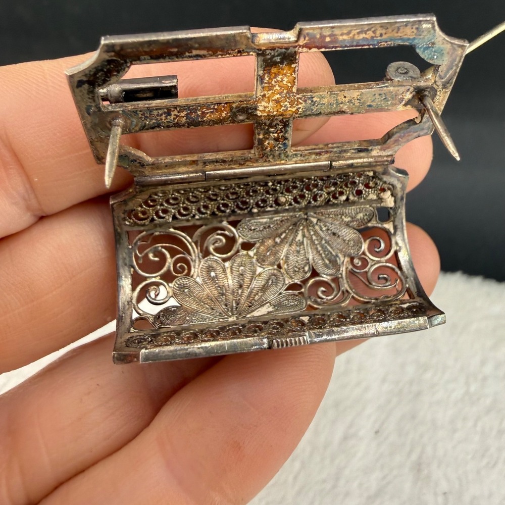 Vintage Sterling Silver Brooch Vinaigrette Japanese Export - Picture 9 of 13